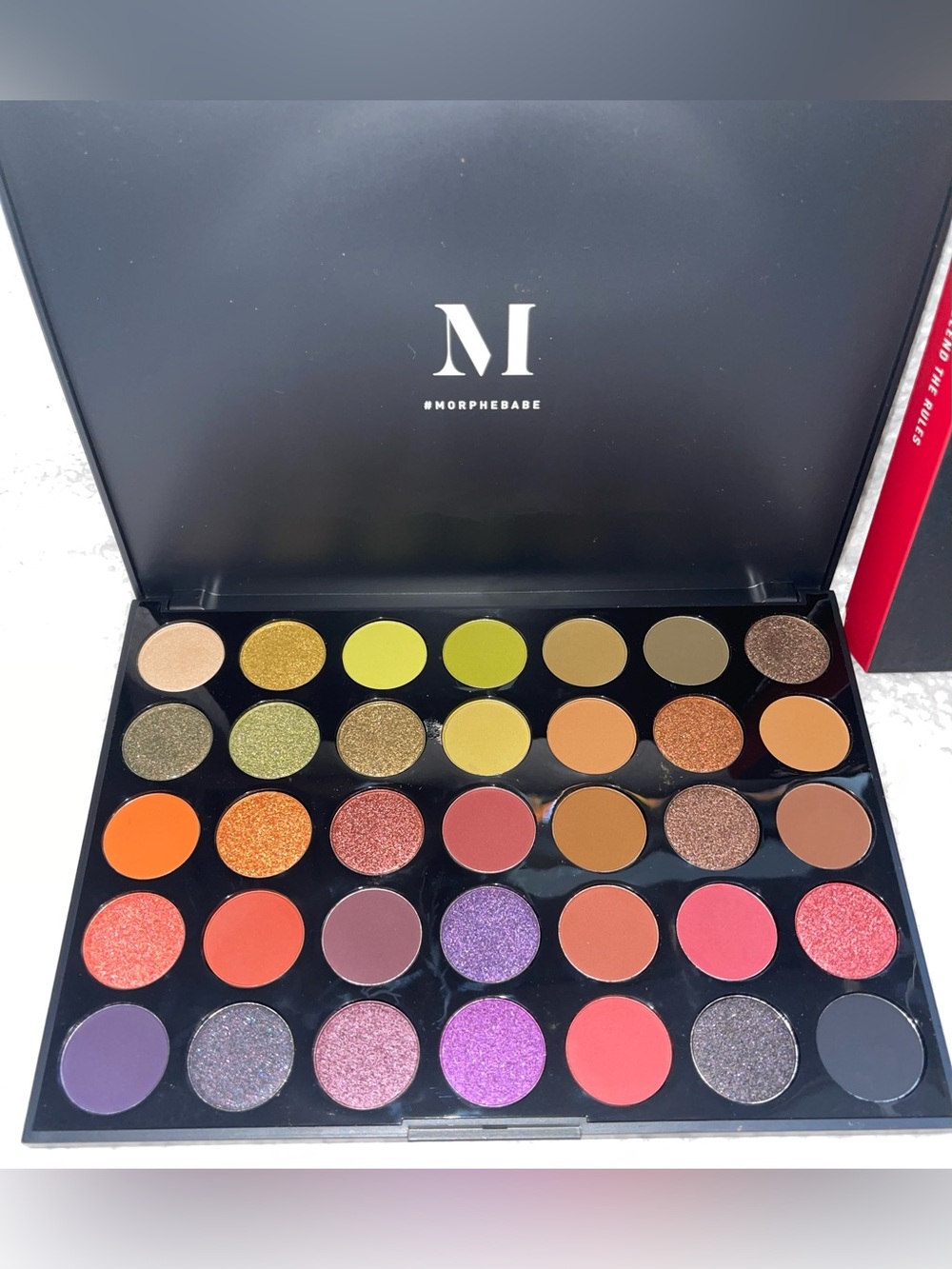 Morphe Vibrant Greens, Oranges, Purples & Shimmers Eyeshadow Palette